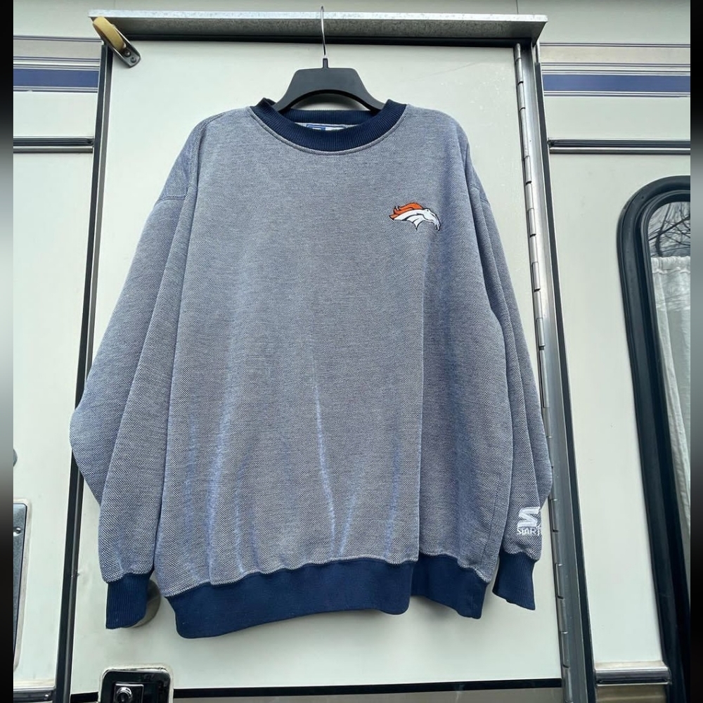 Light blue NFL Broncos Starter crewneck sweater L